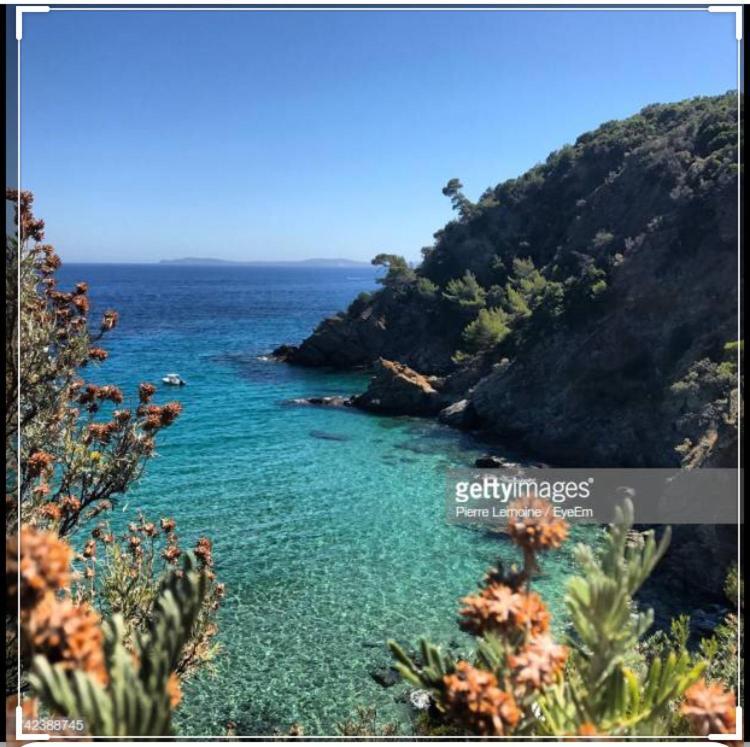 Cavalaire Vue Mer Au Loin Maisonnette Tout Equipee Pour 4 Personnes Avec Piscine Clim Wifi Velos Tv Barbecues Екстериор снимка