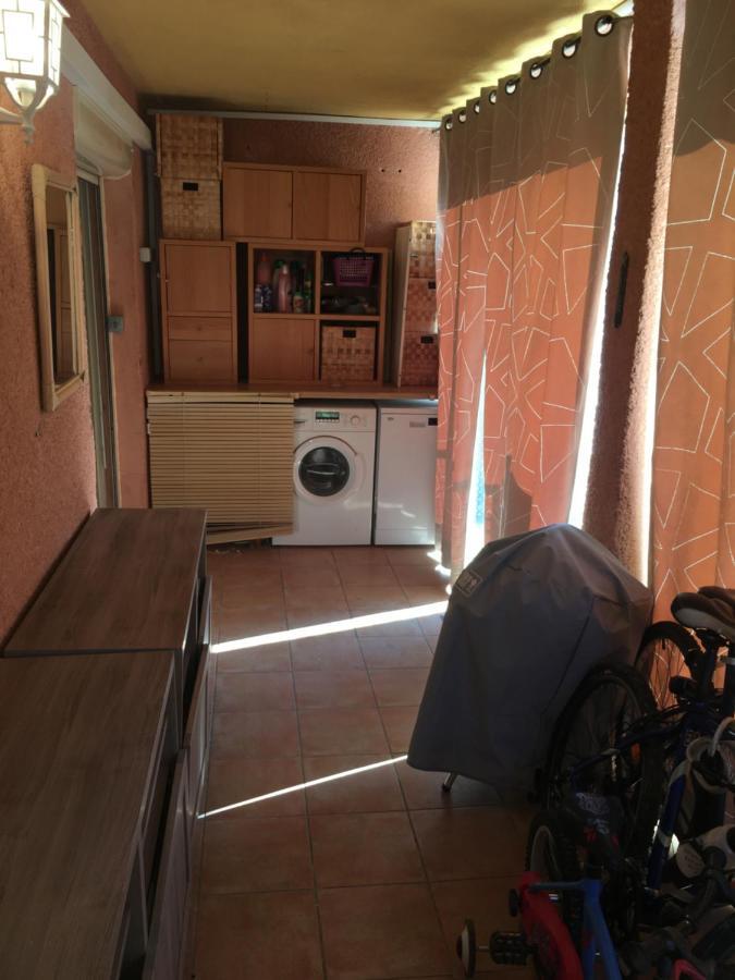 Cavalaire Vue Mer Au Loin Maisonnette Tout Equipee Pour 4 Personnes Avec Piscine Clim Wifi Velos Tv Barbecues Екстериор снимка
